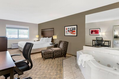 Comfort Inn Huntington near University area