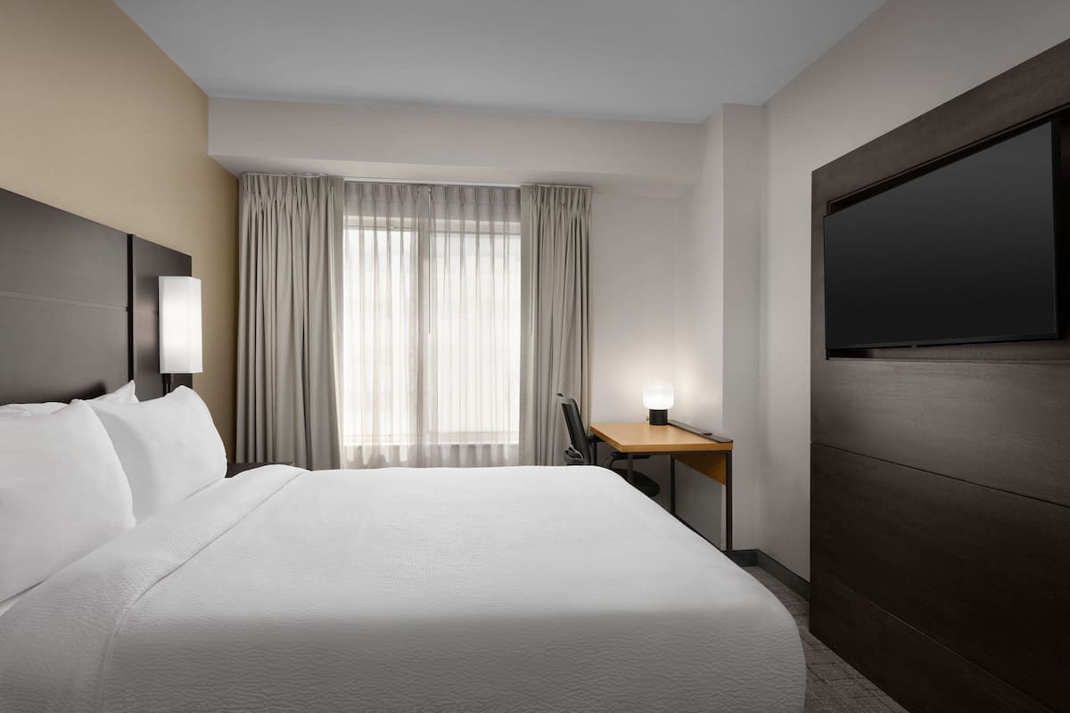 In-room safe, desk, iron/ironing board, free cribs/infant beds