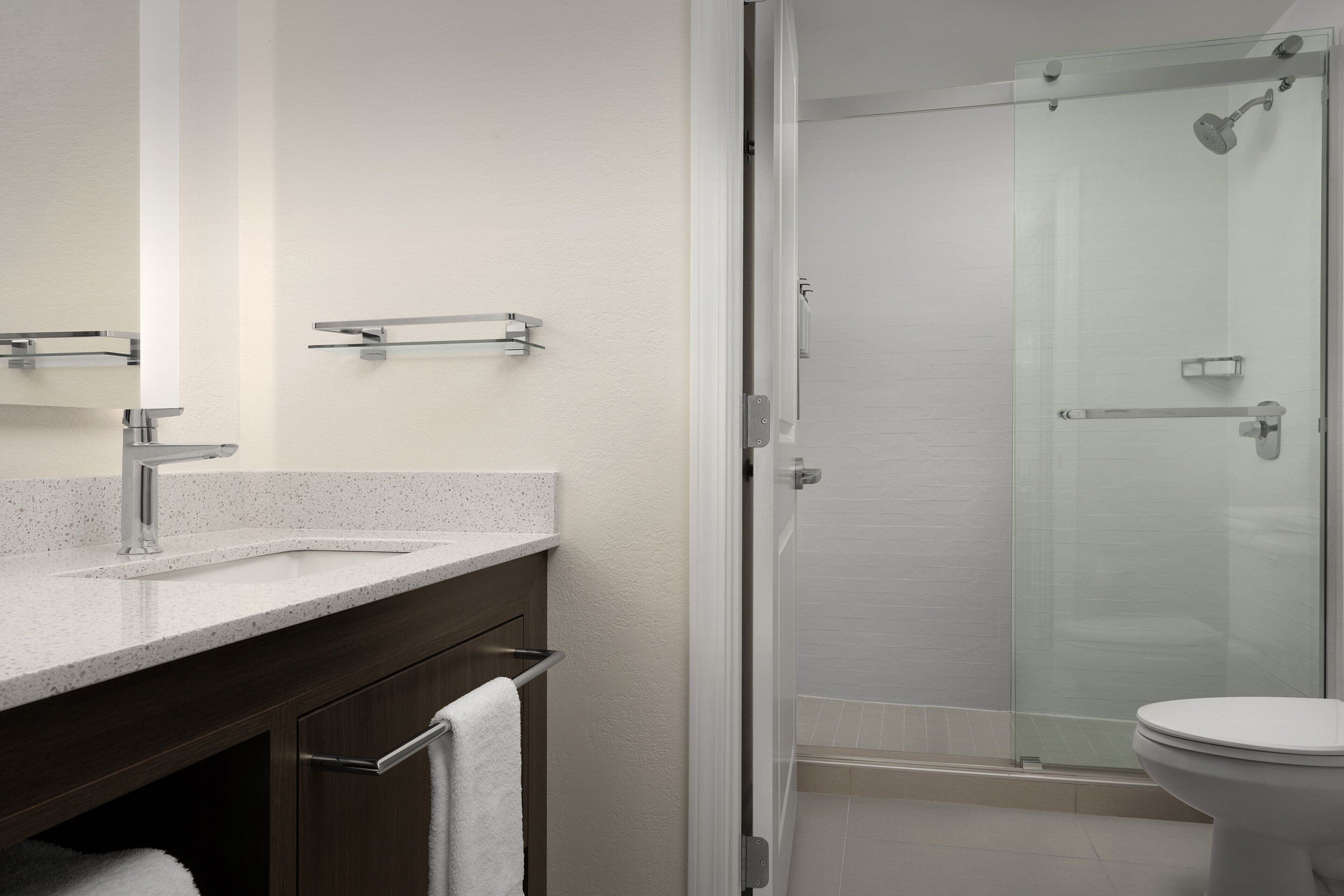 combined shower/bathtub, free toiletries, hair dryer, towels