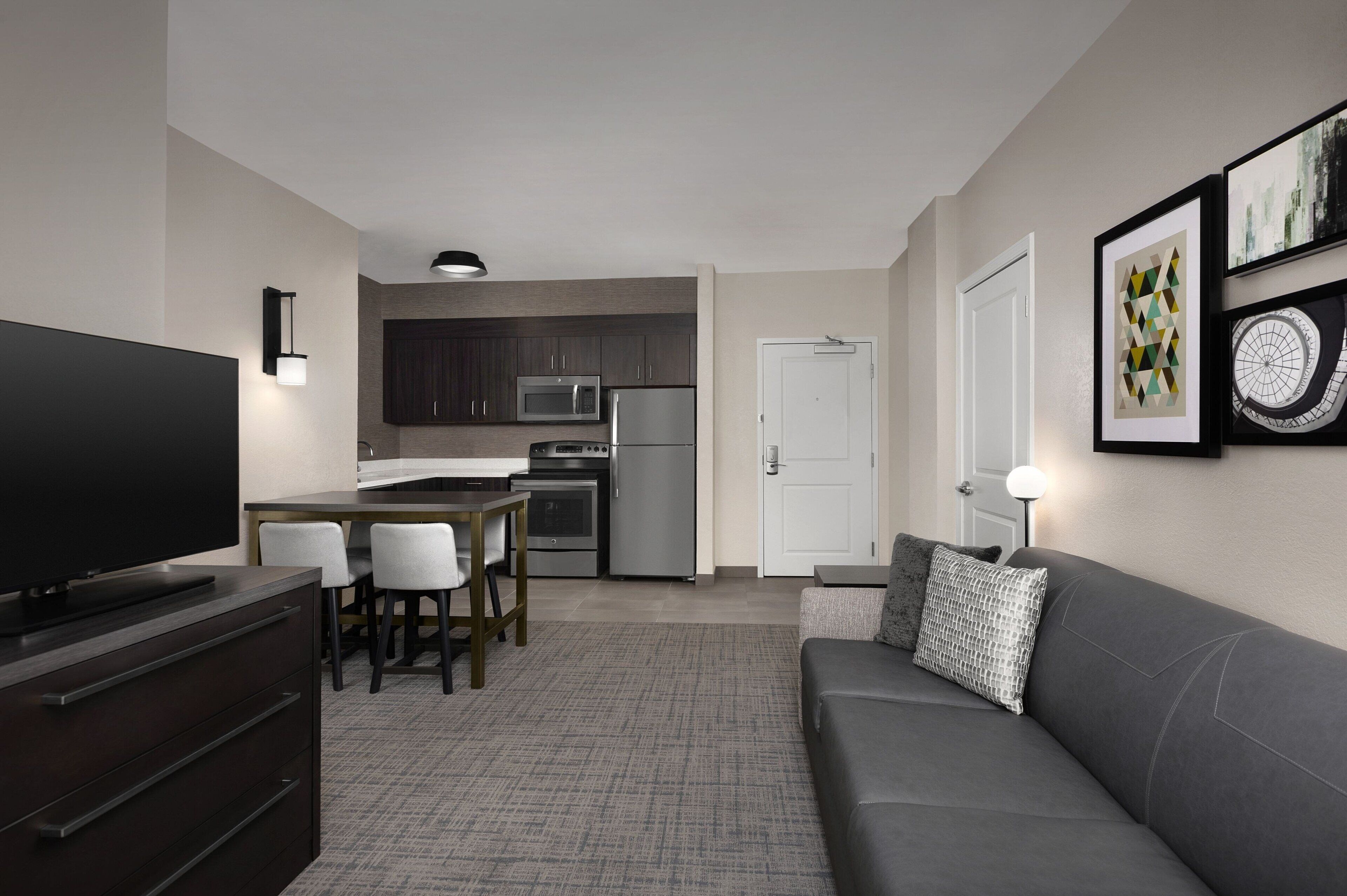 1 bedroom, in-room safe, desk, iron/ironing board