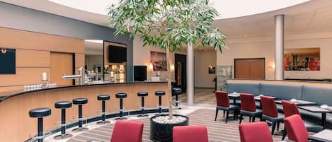 Con servicio de desayunos y cenas