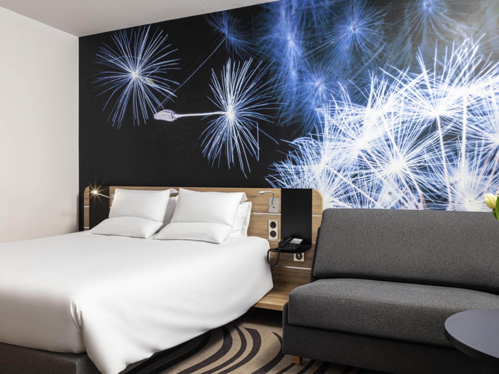 Superior Room, 1 Queen Bed with Sofa bed