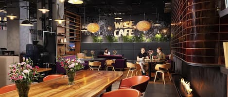 Bar (in der Unterkunft)