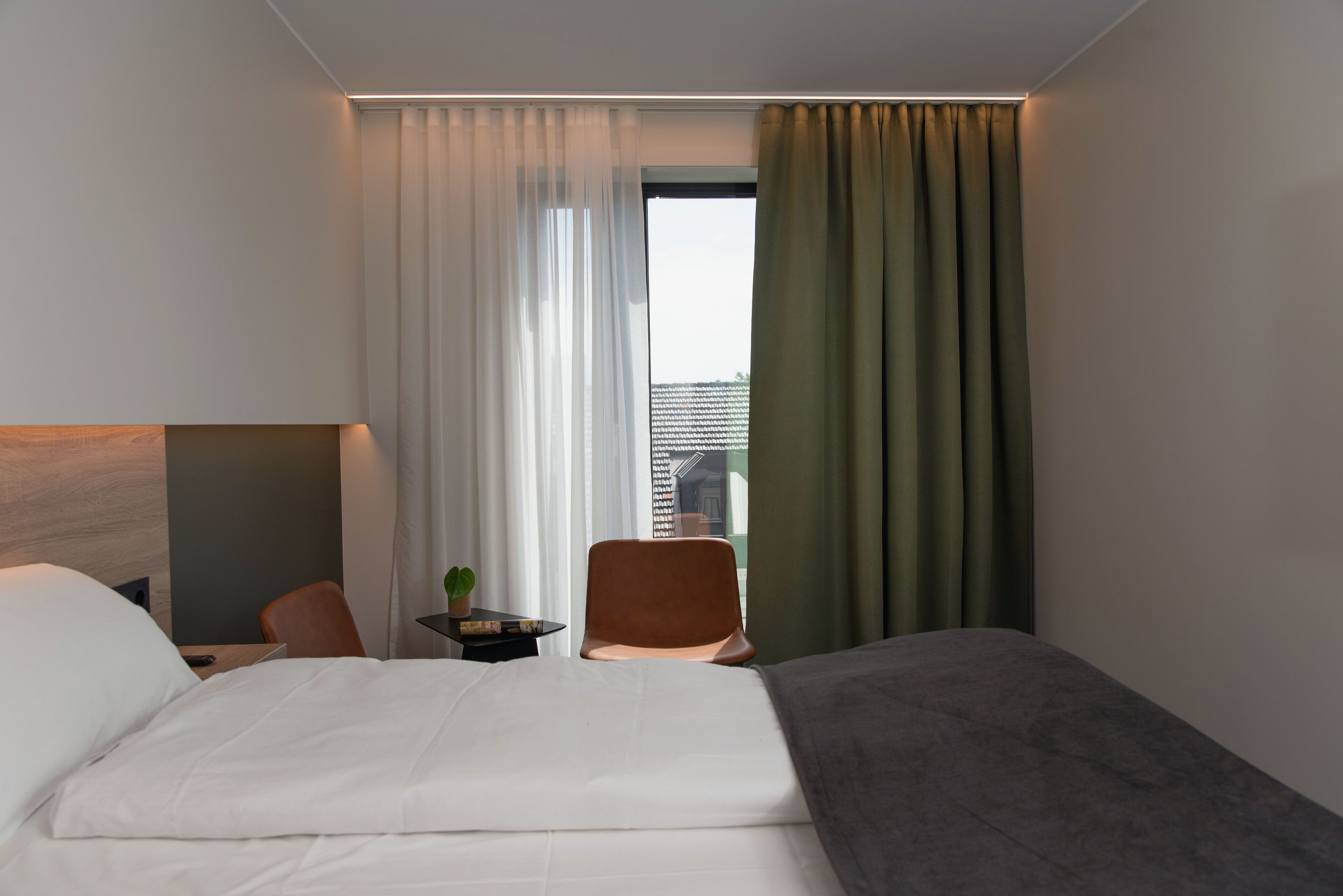 standard double room, non smoking | blackout curtains, free wifi, bed sheets