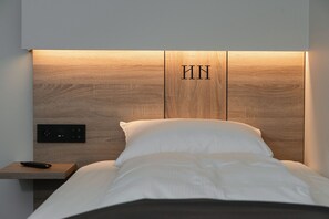 Superior Room, Non Smoking | Blackout drapes, free WiFi, bed sheets