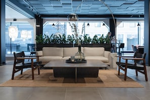 Bar lounge
