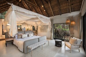 Superior Room | Premium bedding, minibar, in-room safe, individually furnished