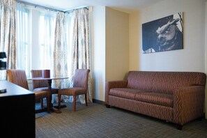 Deluxe Suite, 1 King Bed with Sofa bed | Premium bedding, in-room safe, desk, laptop workspace