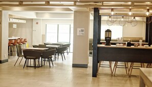 Restaurant - Holiday Inn Cleveland by IHG (Cleveland)