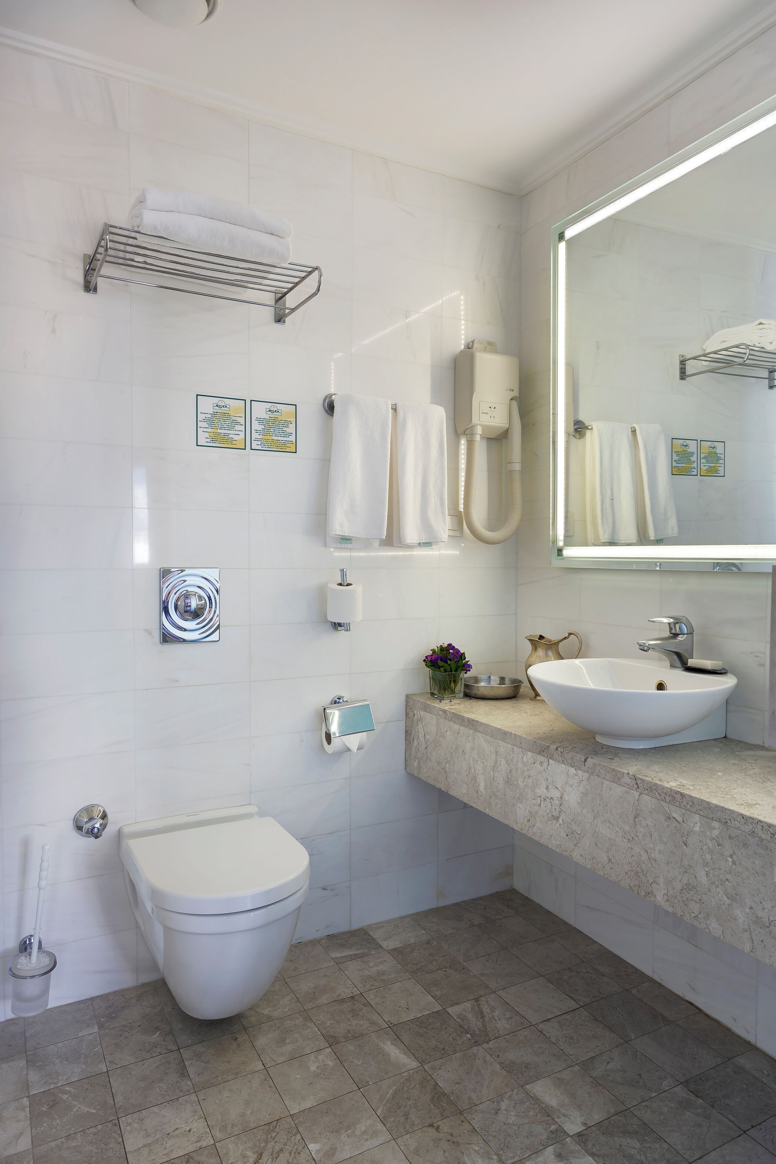 shower, rainfall showerhead, free toiletries, hair dryer