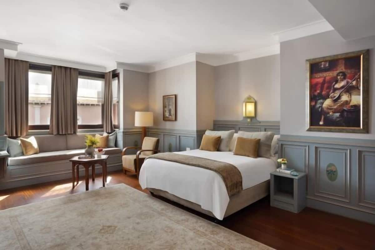 1 Schlafzimmer, Minibar, Zimmersafe, individuell dekoriert