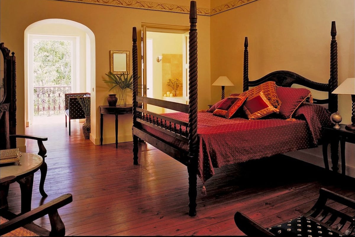 In-room safe, desk, iron/ironing board (on request), free WiFi