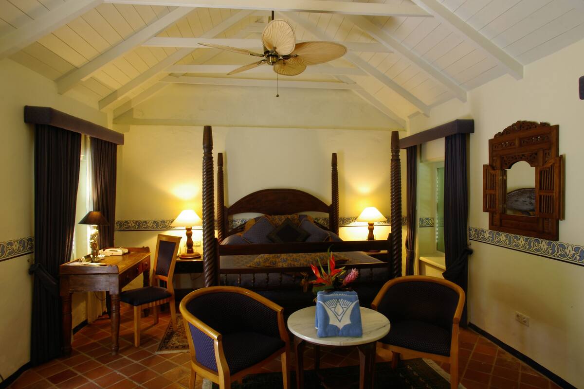 Village Superior Room | In-room safe, desk, iron/ironing board (on request), free WiFi