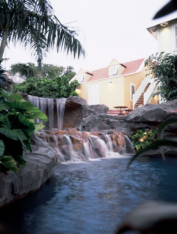 2 outdoor pools - Kura Hulanda Village & Spa (Willemstad)