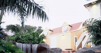 Kura Hulanda Village & Spa