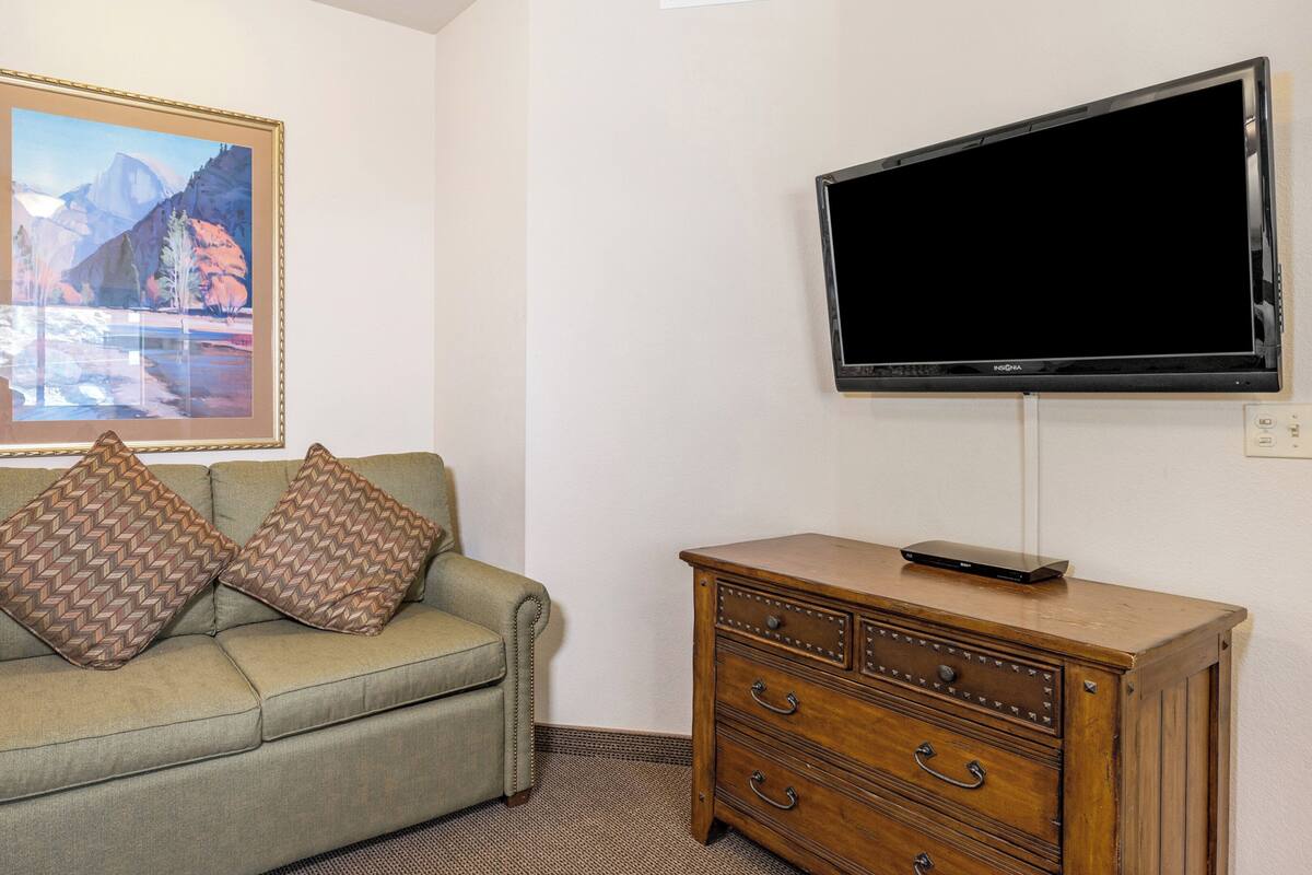 In-room safe, iron/ironing board (on request), cribs (free), bed sheets