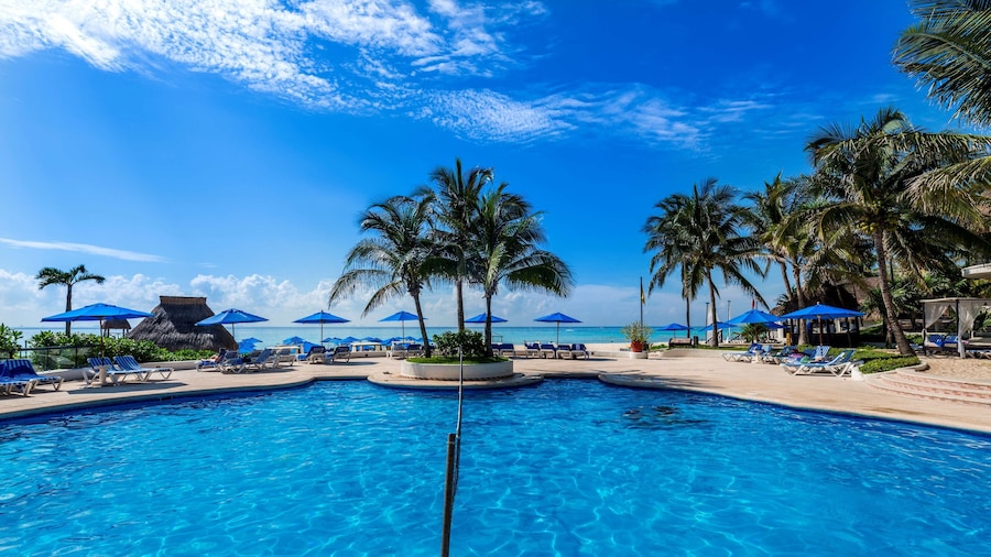 The Reef Playacar Beach Resort & Spa