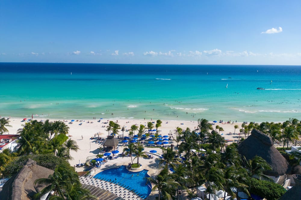 The Reef Playacar Beach Resort & Spa