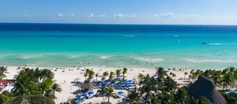 The Reef Playacar Beach Resort & Spa