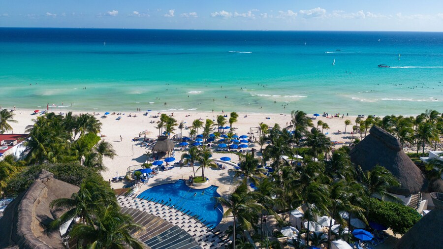 The Reef Playacar Beach Resort & Spa