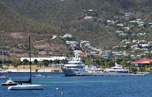 Marina/club náutico