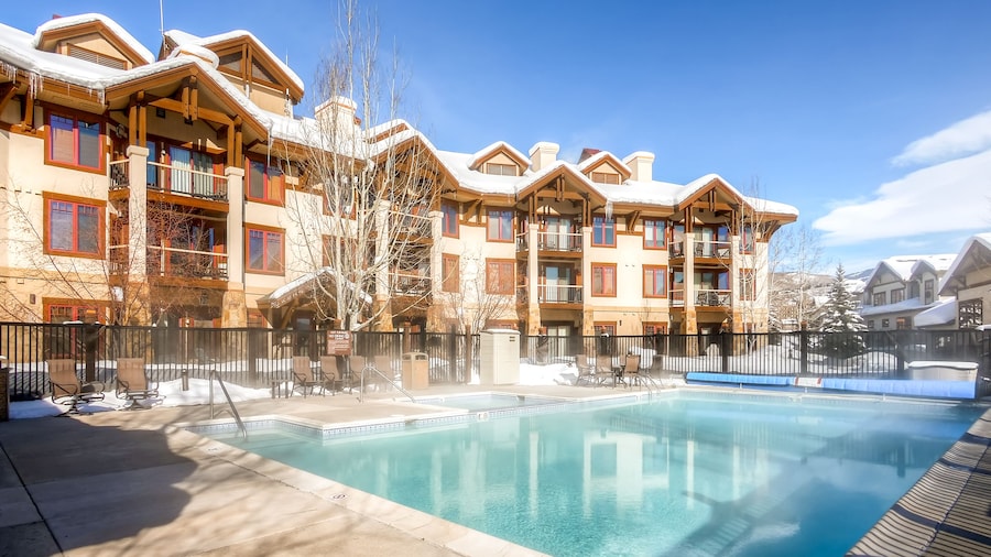 EagleRidge Lodge & Townhomes