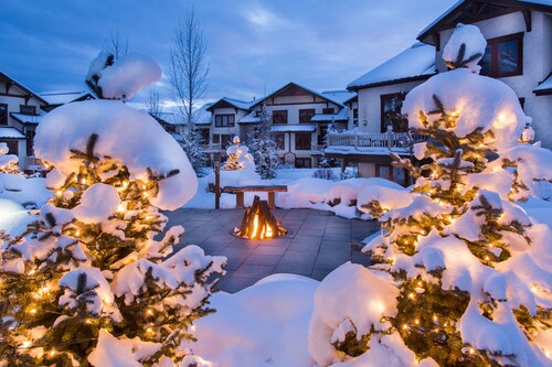 EagleRidge Lodge & Townhomes