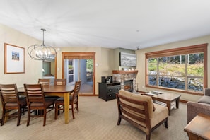 55-inch flat-screen TV with cable channels, Smart TV, fireplace - Horstman House by Whistler Premier (Whistler)