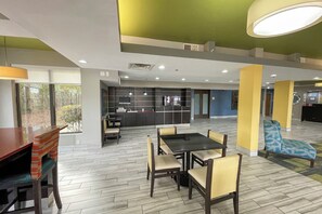 Lobby - OYO Townhouse Jackson/Ridgeland (Jackson)