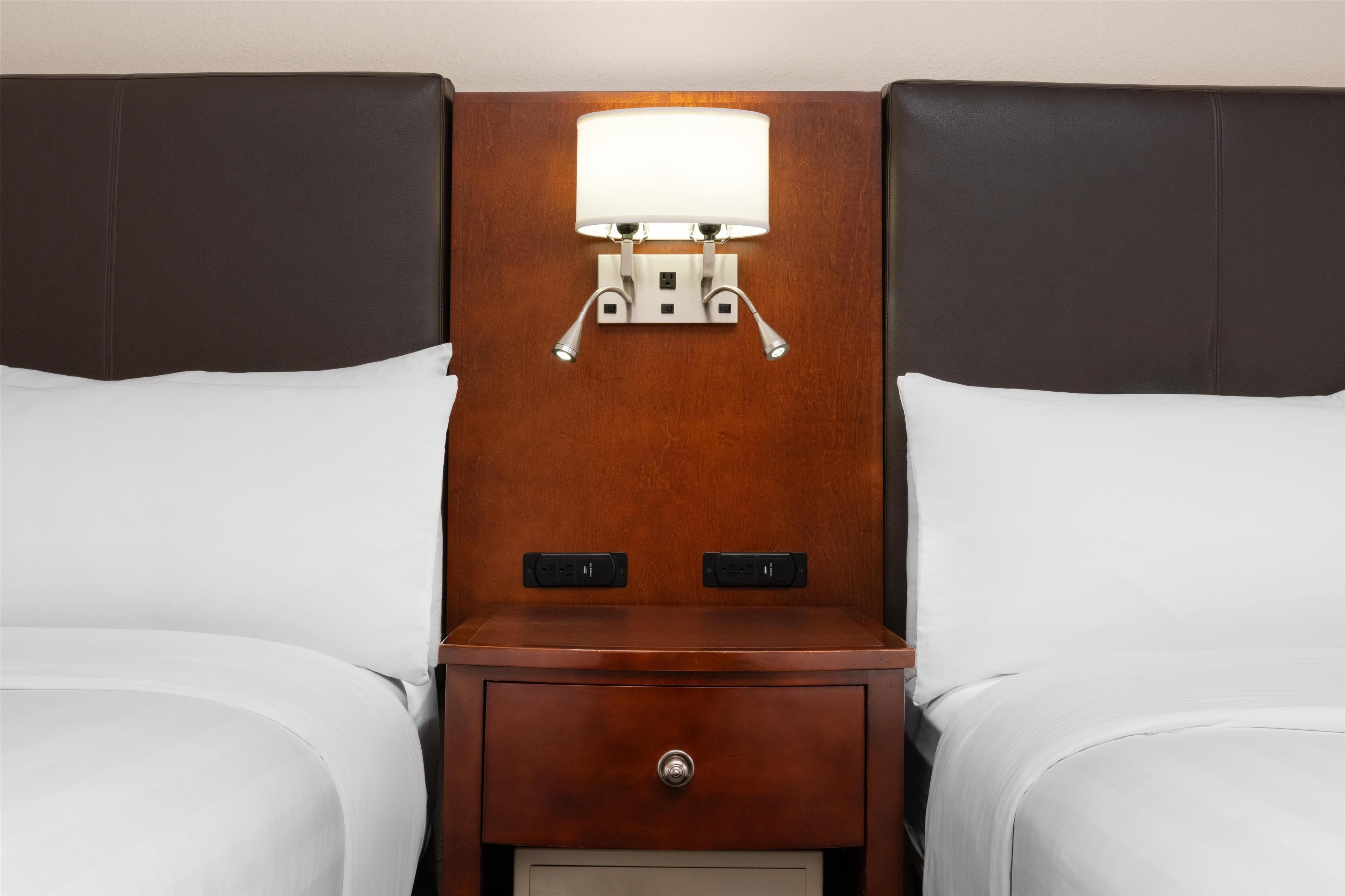 1 bedroom, pillow-top beds, in-room safe, desk