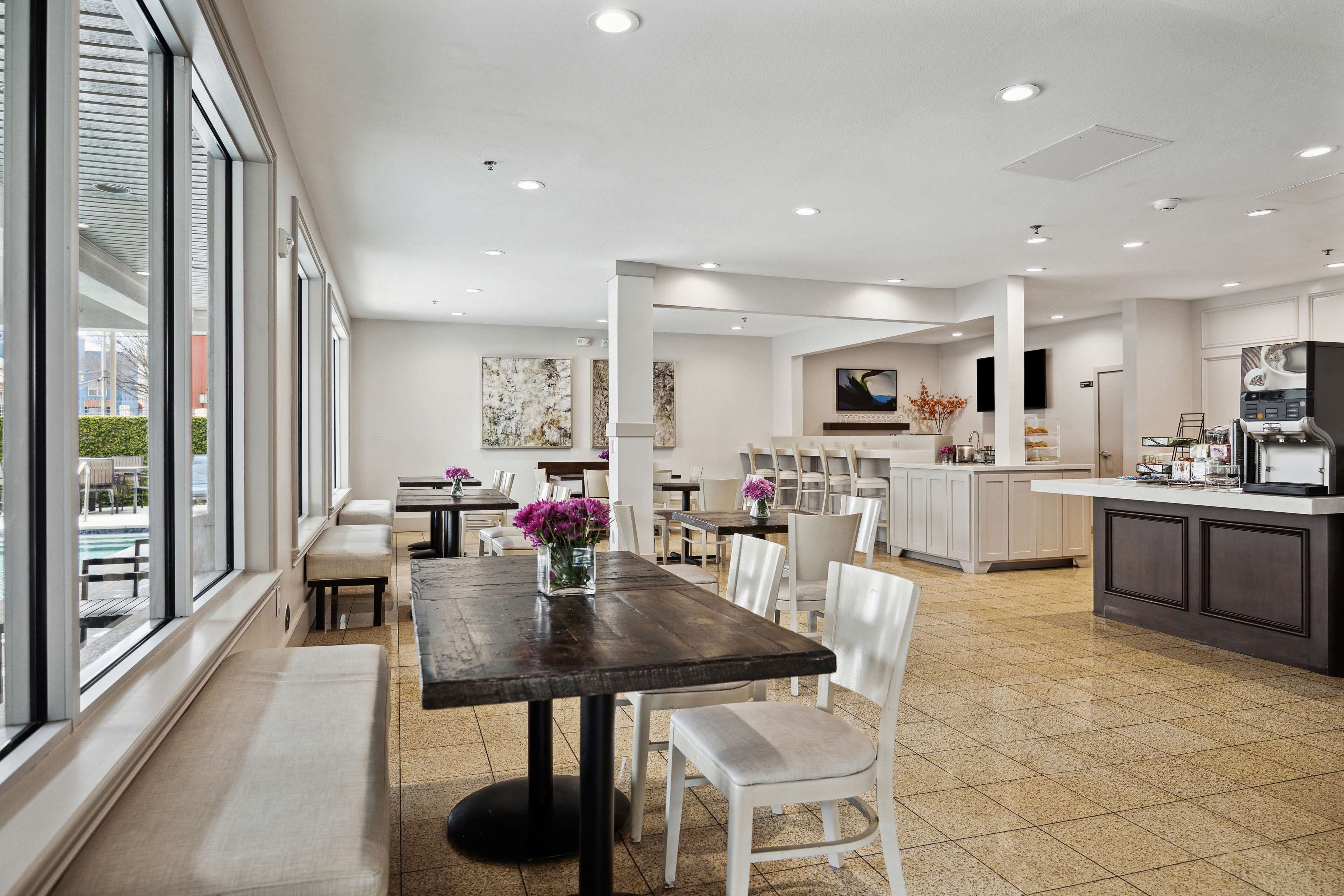 Desayuno buffet incluido todos los días 