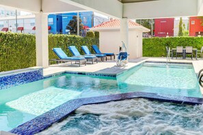 Sundeck - Best Western Plus Downtown Inn & Suites (Houston)