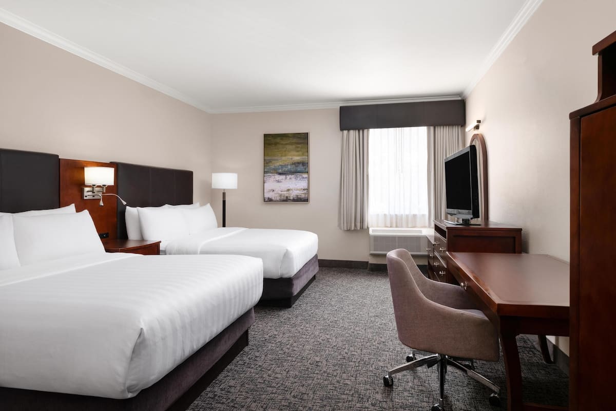 Pillowtop beds, in-room safe, desk, laptop workspace