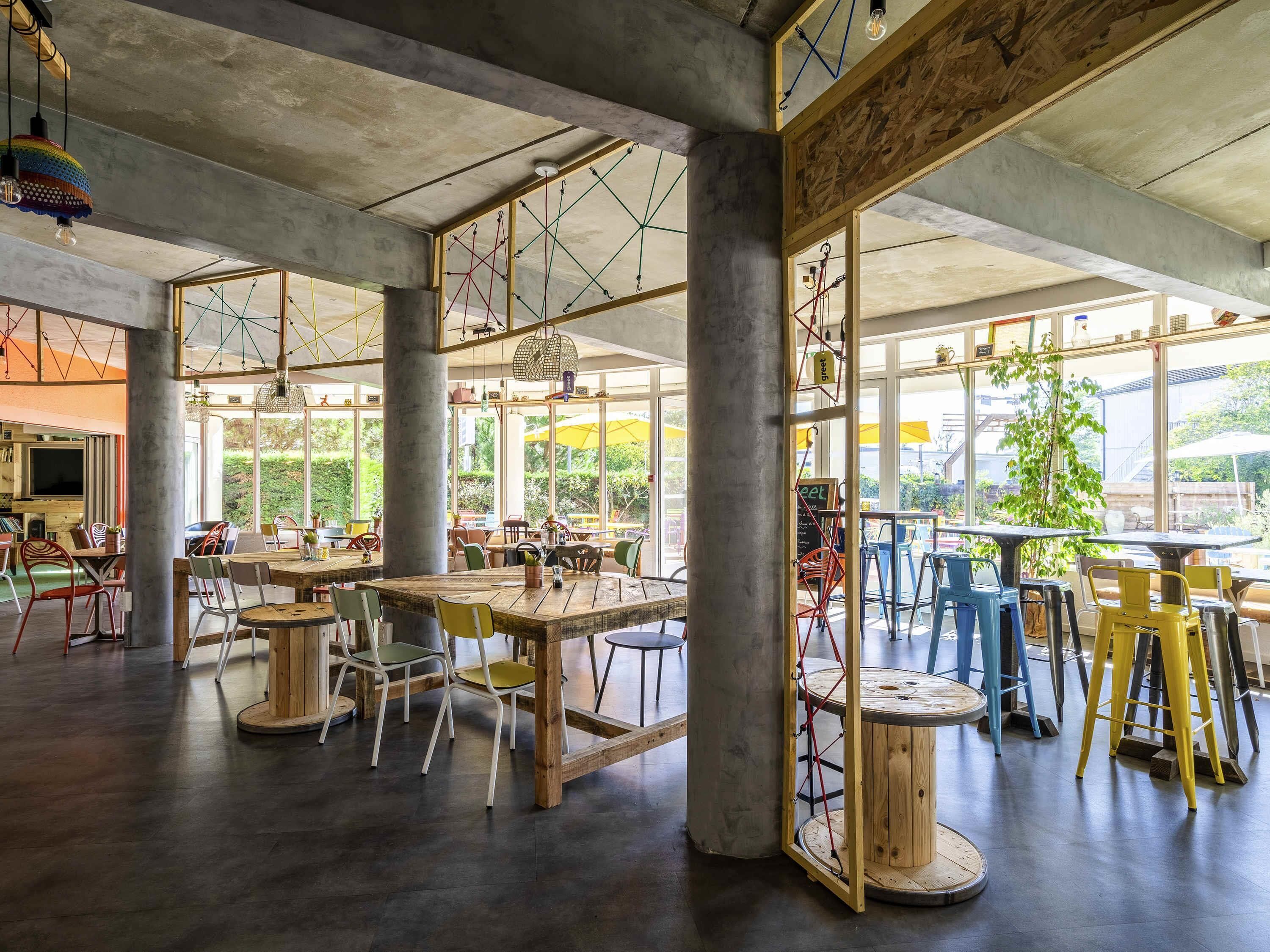 Aperto a pranzo e cena