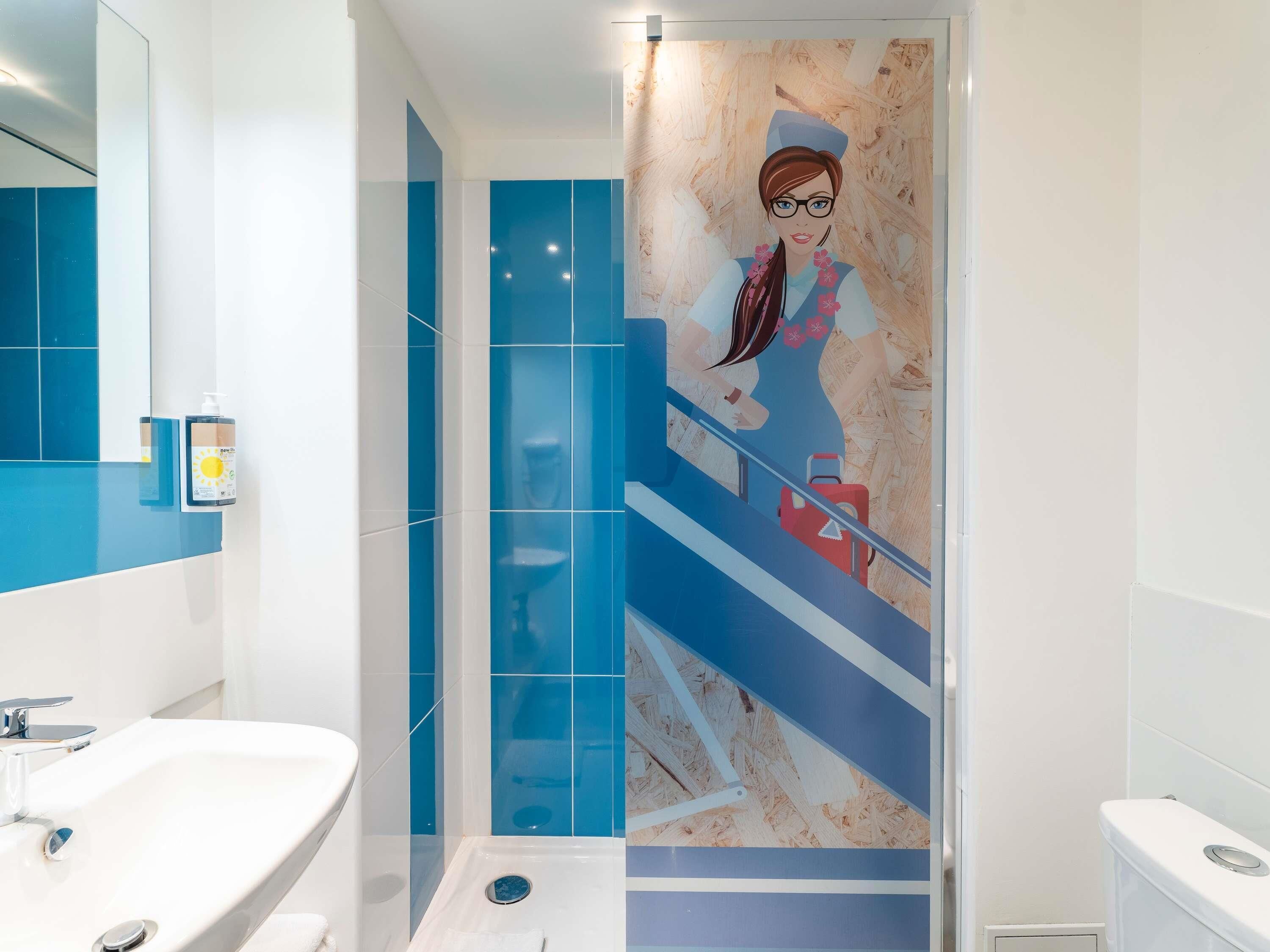 room, 2 single beds (pop) | soundproofing, free cots/infant beds, free wifi, bed sheets