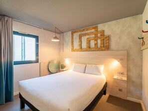 Habitación, 1 cama doble (Pop) | Sistema de insonorización, cunas gratuitas, wifi gratis y ropa de cama