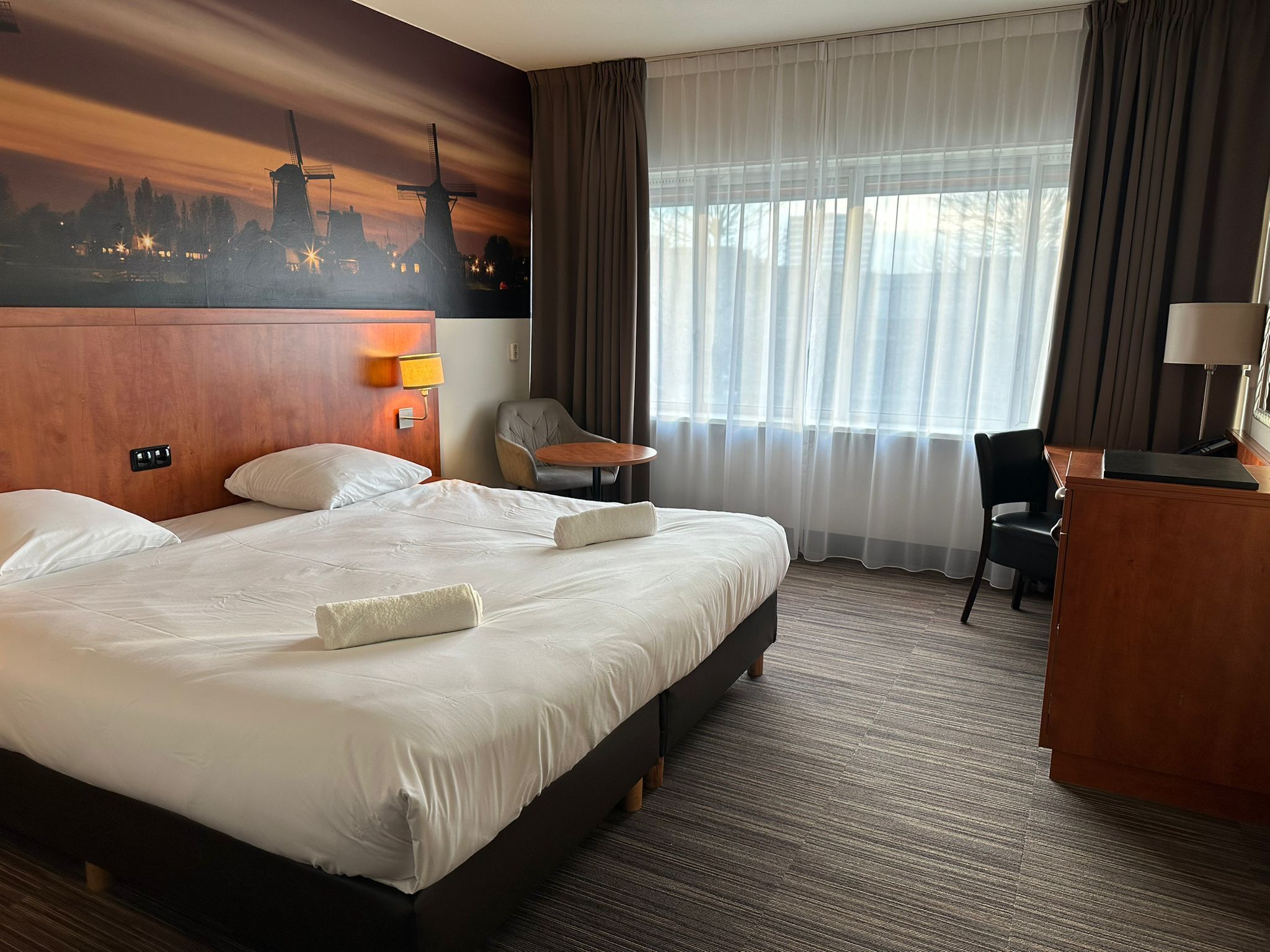 Comfort-Zimmer, 1 Doppelbett | Allergikerbettwaren, Zimmersafe, Schreibtisch, kostenloses WLAN