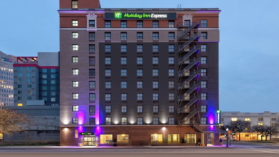 Holiday Inn Express Dallas Downtown by IHG