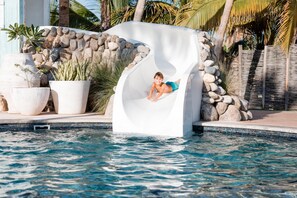 4 outdoor pools, pool cabanas (surcharge), pool umbrellas - Hilton Los Cabos (San José del Cabo)