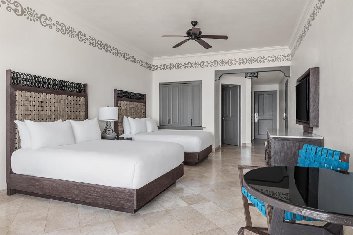 Egyptian cotton sheets, premium bedding, down duvets, pillow-top beds