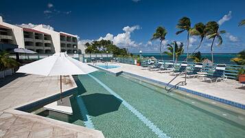 Outdoor pool, sun loungers