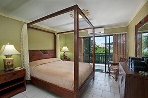 Two Bedroom Suite (with 2 baths) | 2 bedrooms, individually decorated, individually furnished