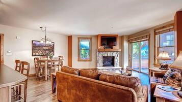 Condo, 2 Bedrooms (Buffalo Lodge) | Living area | TV