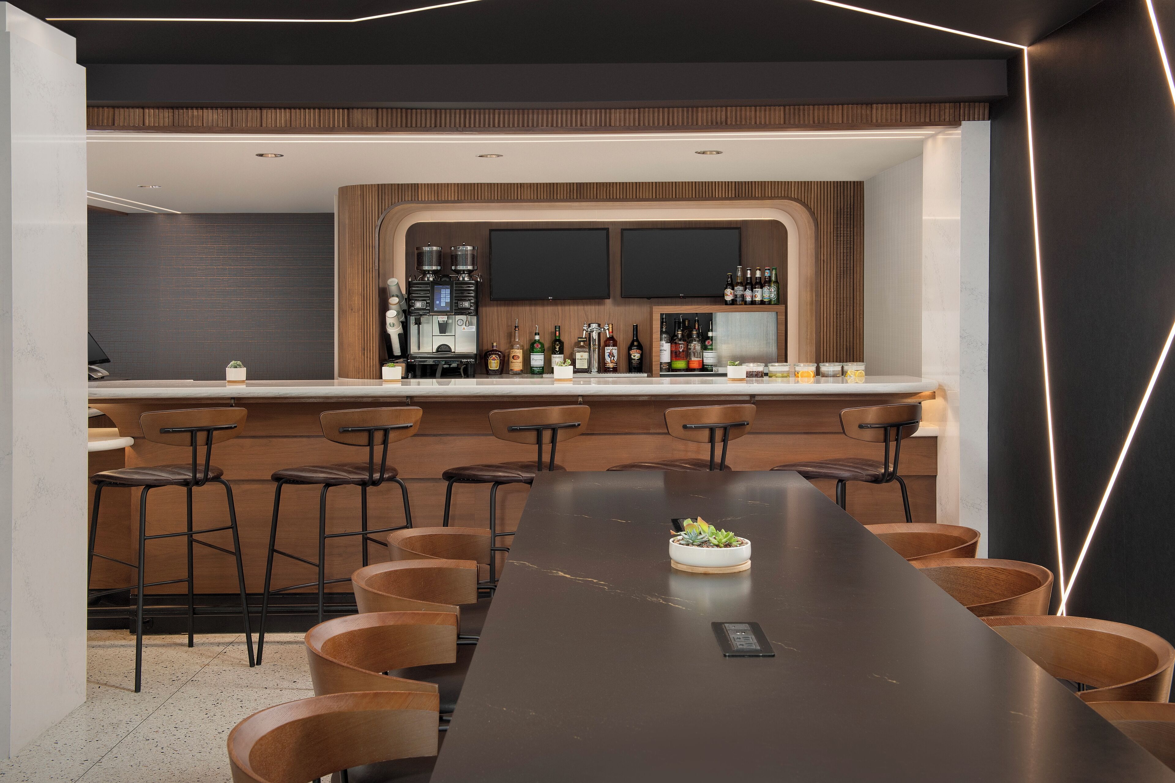 Photo - Courtyard by Marriott Washington, DC Dupont Circle