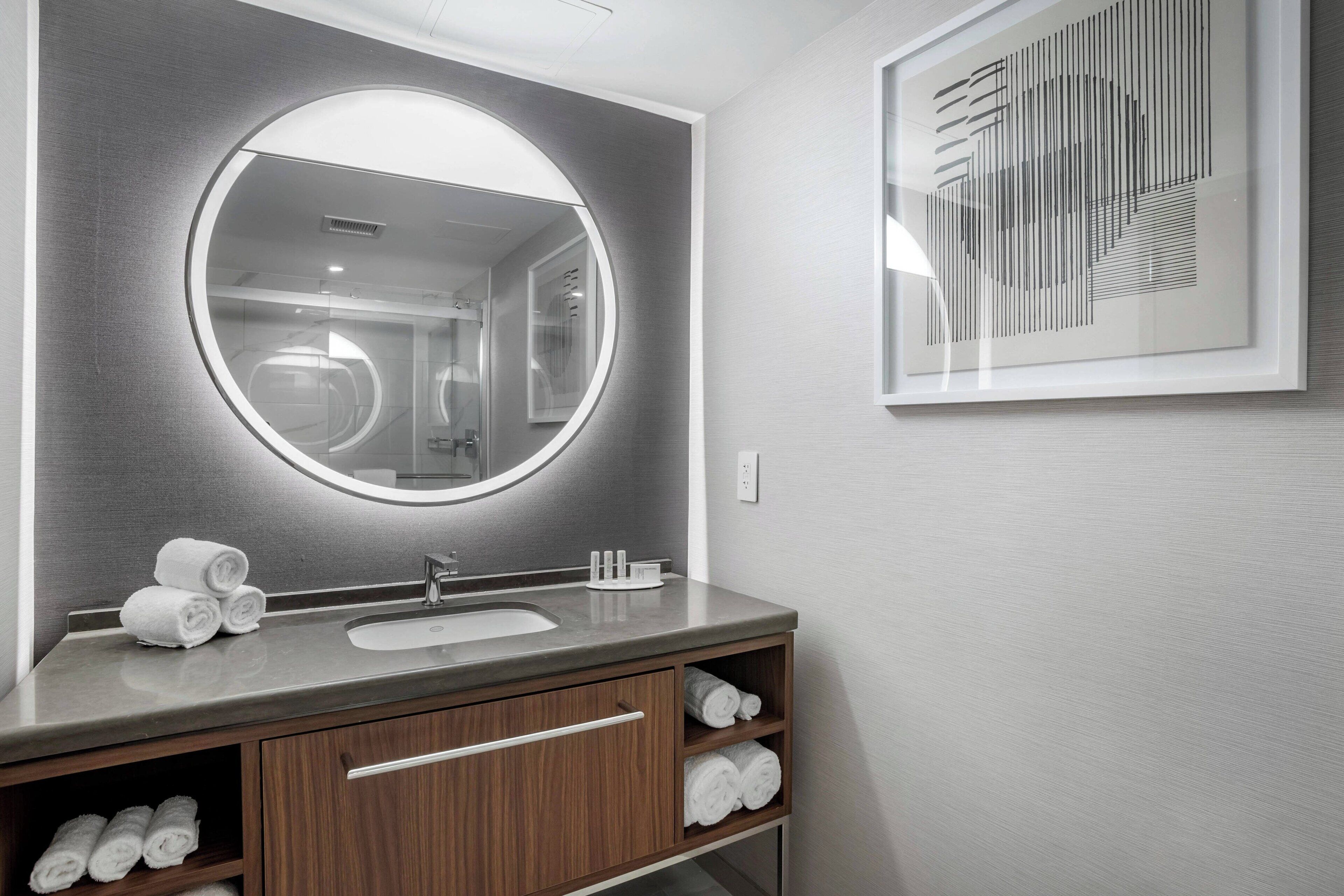 Photo - Courtyard by Marriott Washington, DC Dupont Circle