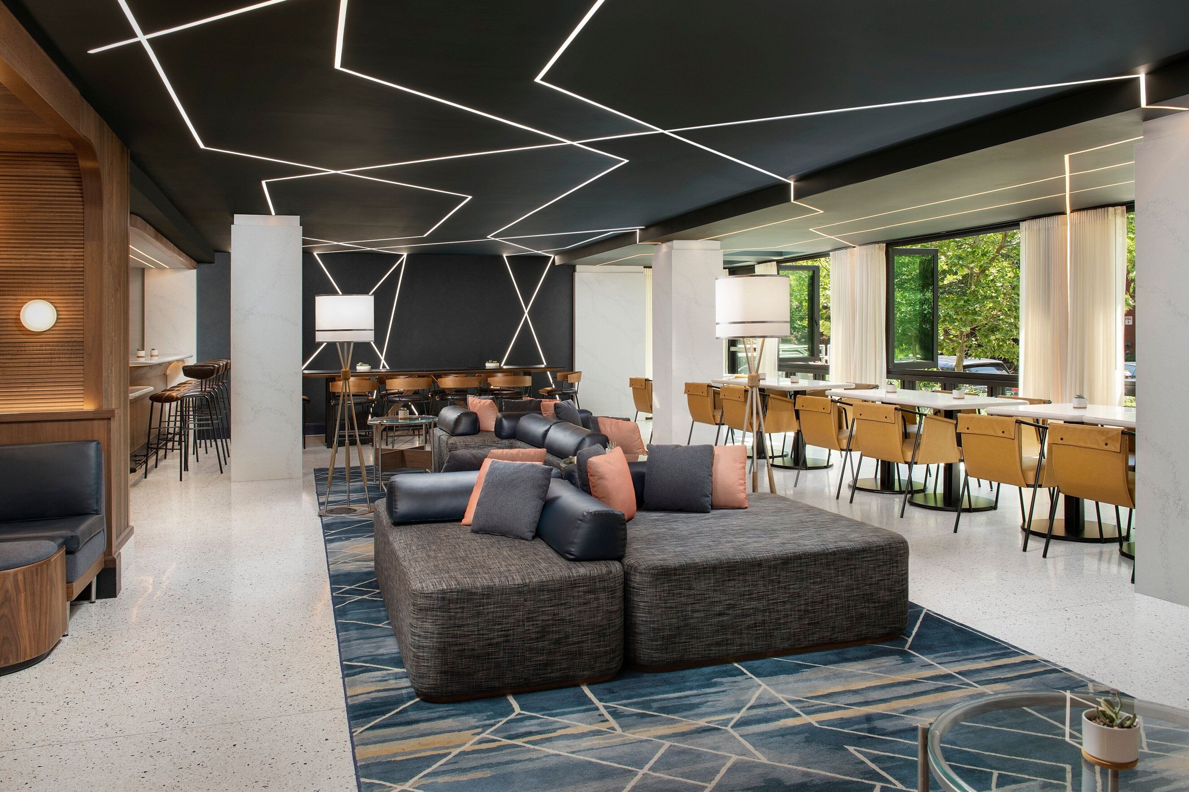 Photo - Courtyard by Marriott Washington, DC Dupont Circle