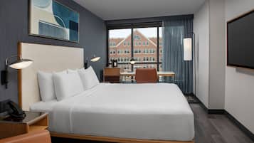 Premium bedding, in-room safe, desk, laptop workspace