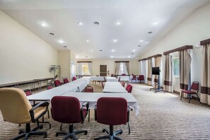 Meeting facility - Comfort Inn & Suites Fairborn near Wright Patterson AFB (Fairborn)