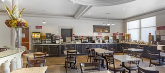 Best Western Plus Travel Hotel Toronto Airport