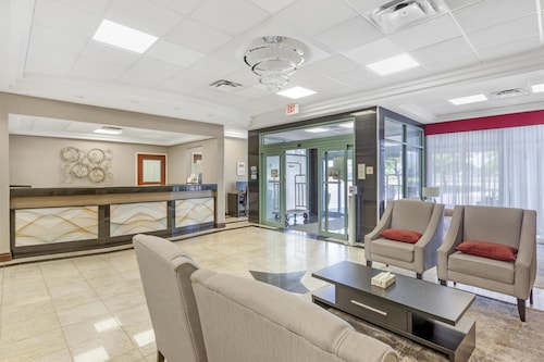 Best Western Plus Travel Hotel Toronto Airport